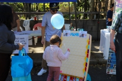 Child-Plays-Plinko